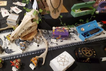 Ysabeau de Montfaucon — La Sorcière aux Ombres Murmurantes