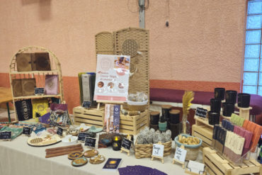 🌿✨ NADAL Sophie – Au Chaudron Fleuri : L’Essence Sacrée des Plantes ✨🌿